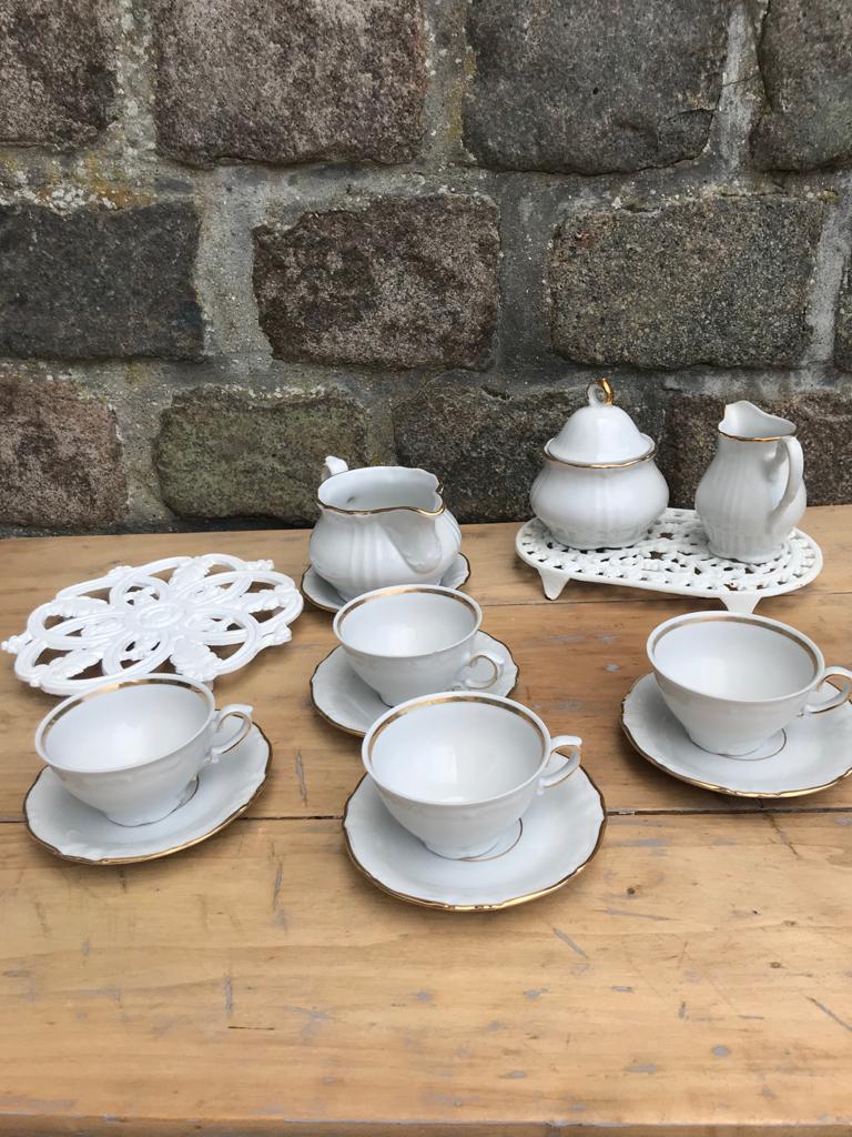 Service blanc & dessous de plats