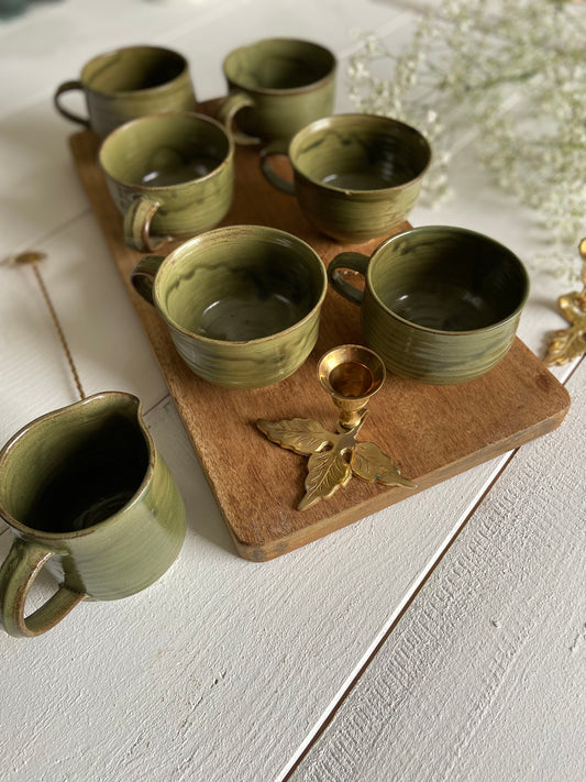 Tasses & pichet en créramique verte