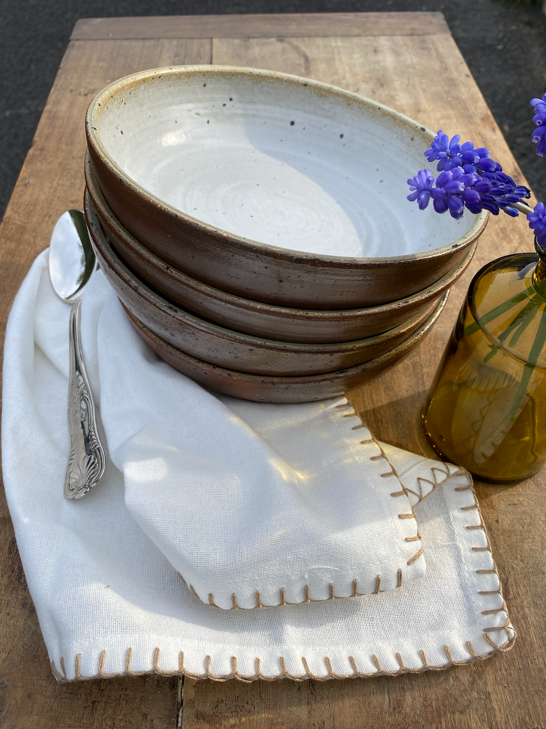 Assiettes céramique mouchetée