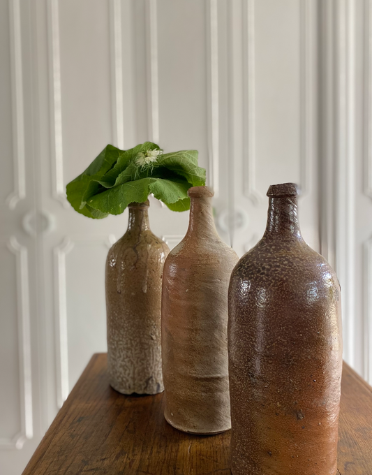 Grande bouteille en grès