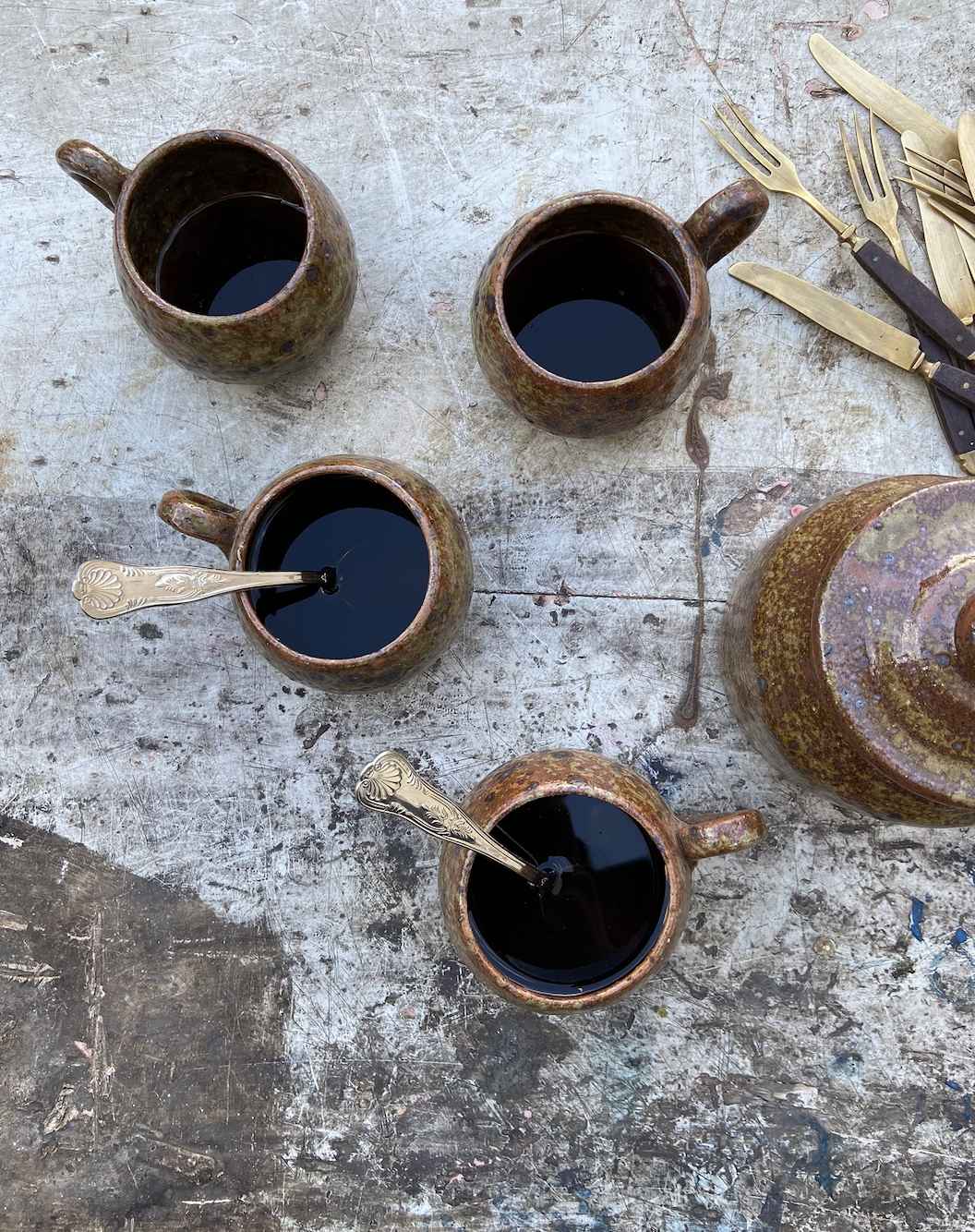 Tasses boule en grès & Sucrier