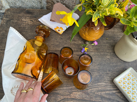 Carafe ambre et verres