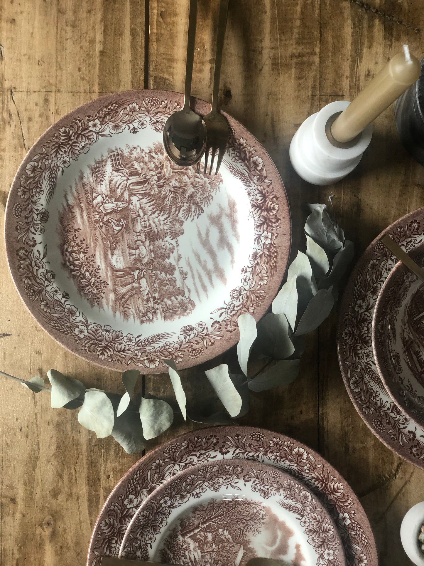 Assiettes creuses Churchill Marron