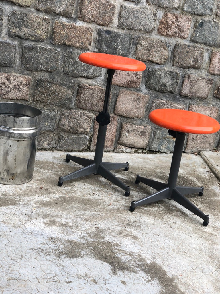 Ancien Tabouret d'Atelier