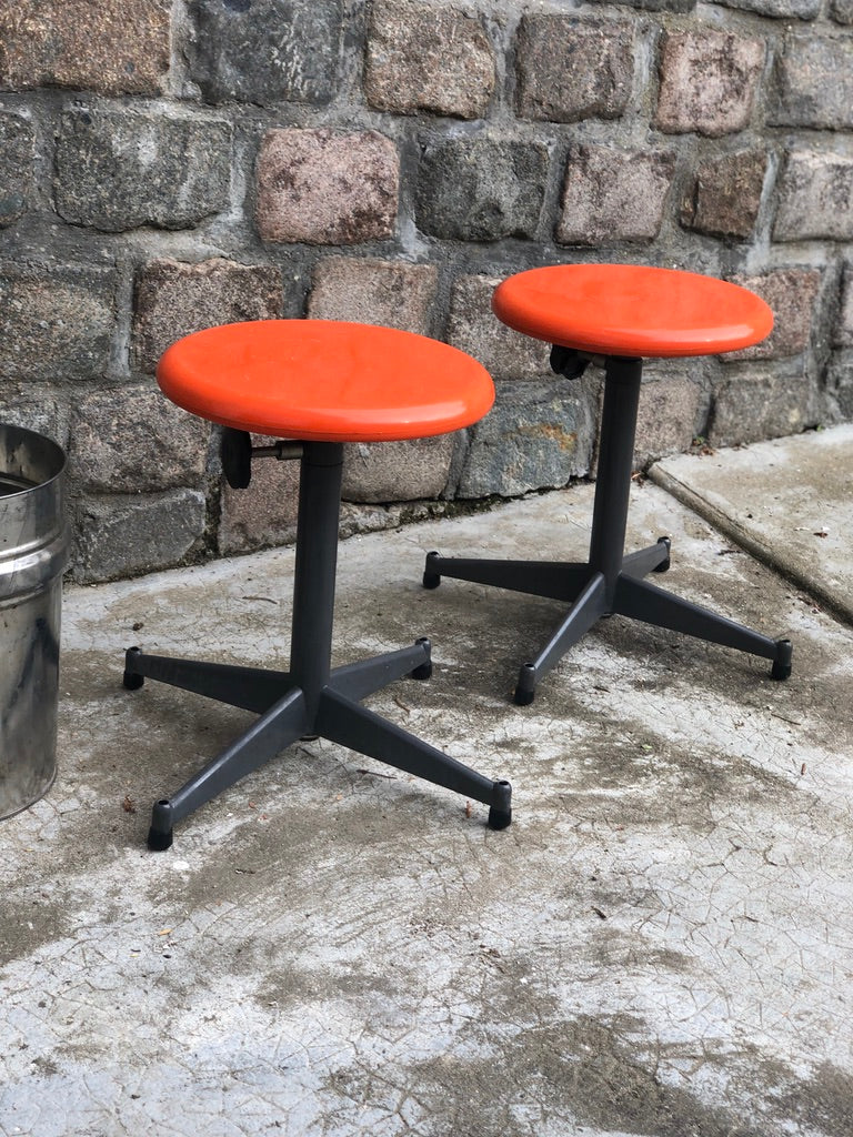 Ancien Tabouret d'Atelier