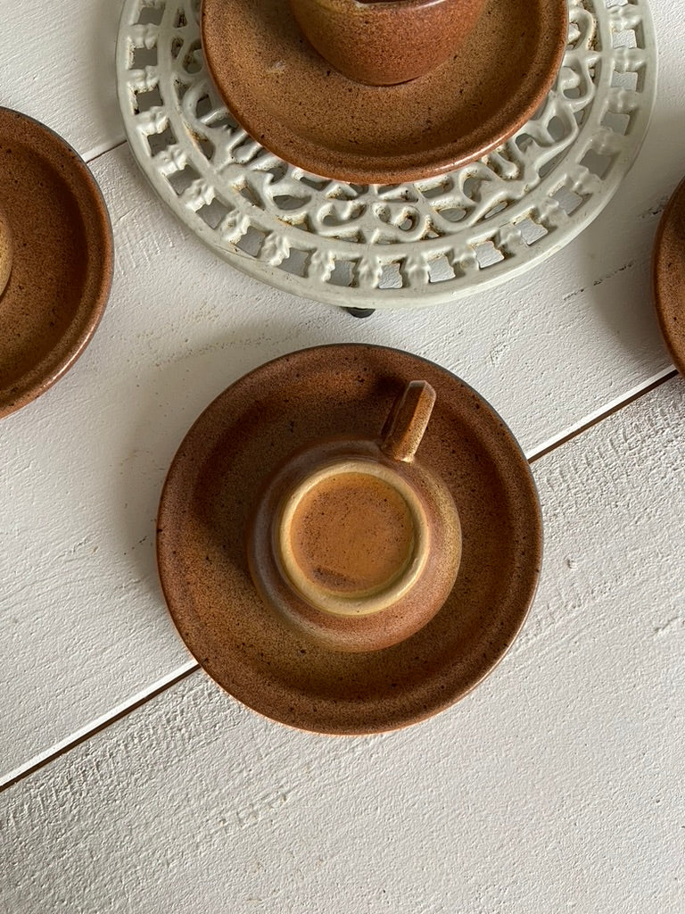 Tasses à café en grès