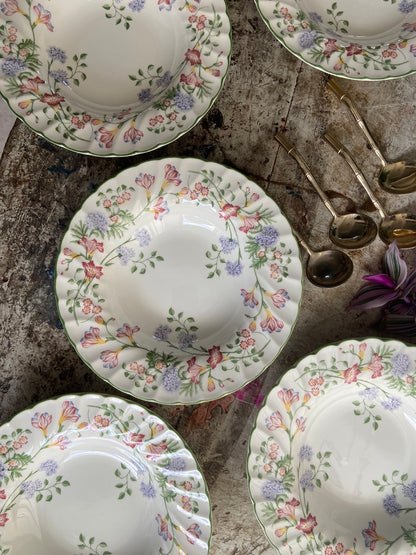 Assiettes anglaises fleuries #id29