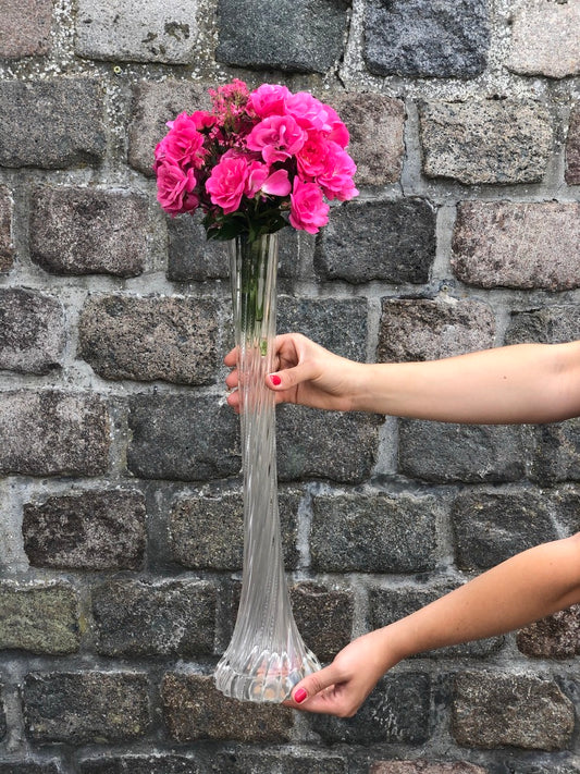 Haut vase en verre travaillé