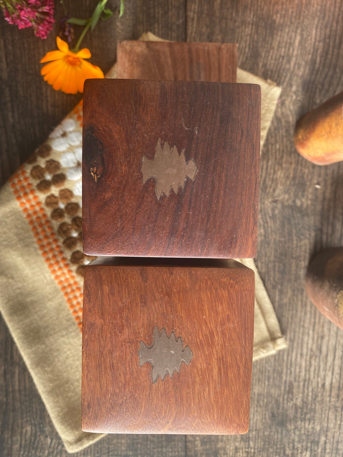 Trio de boîtes en bois