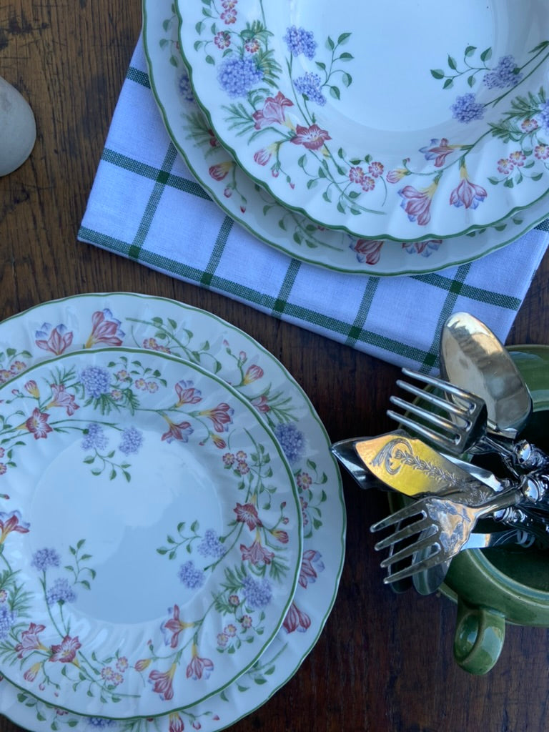 Assiettes anglaises fleuries #id29