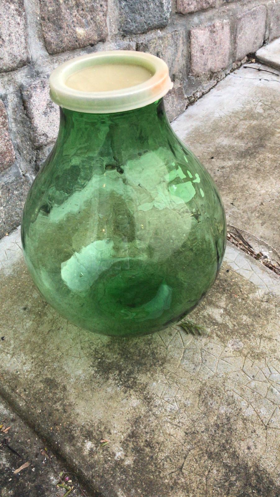 Dame Jeanne Goulot Large