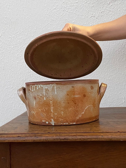 Ancienne gamelle en terre