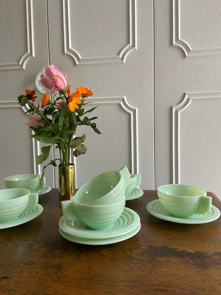 Tasses Art Déco Opaline #id47