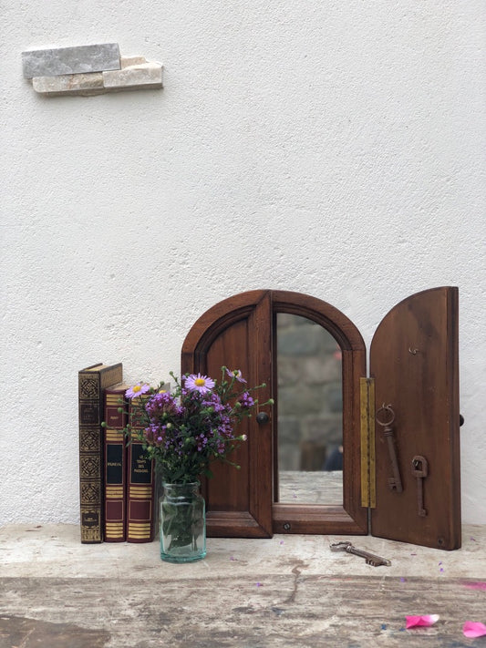 Ancienne Boîte à Clés