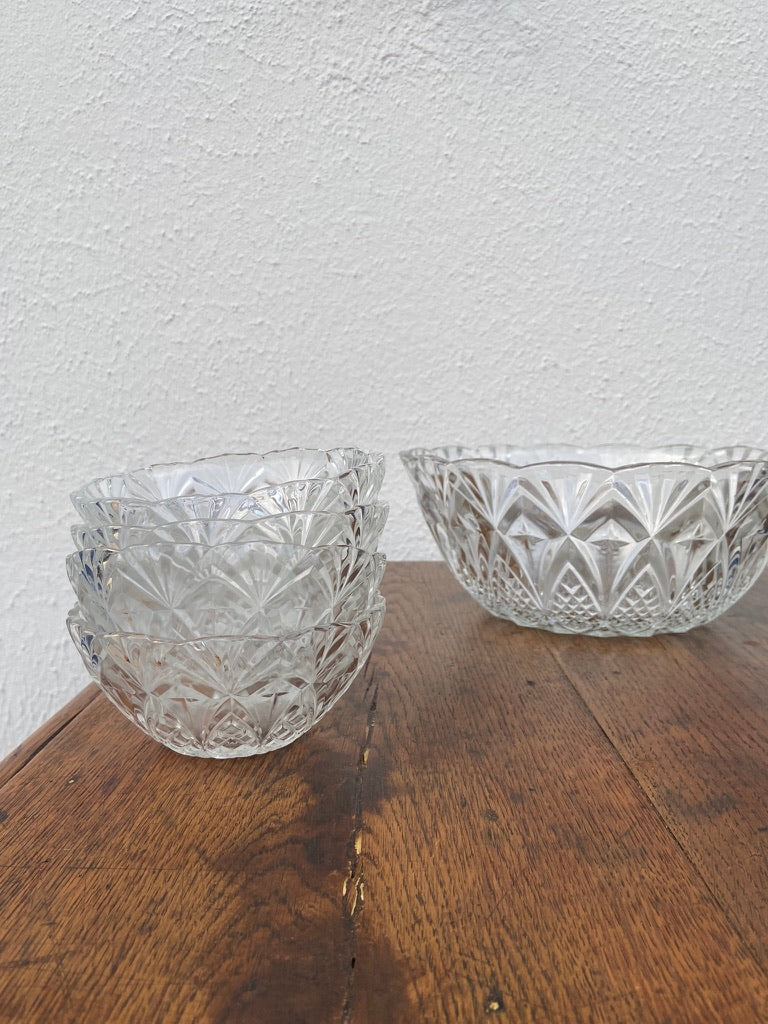 Ensemble dessert en verre ciselé