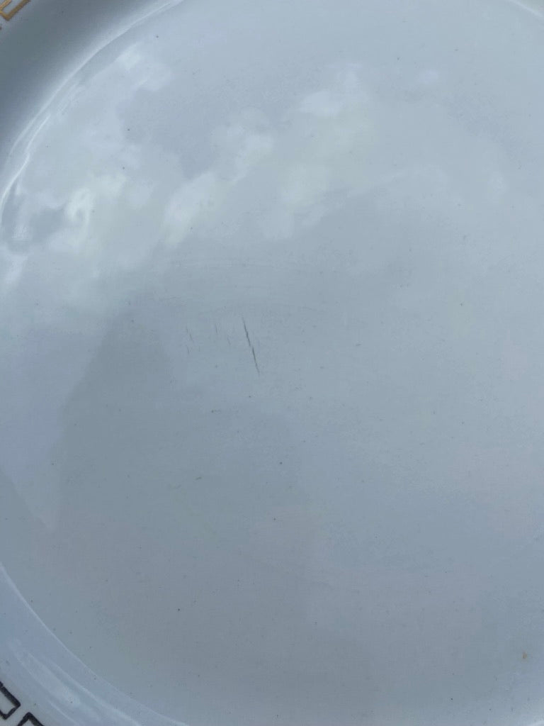 Assiettes demi porcelaine, blanc&doré