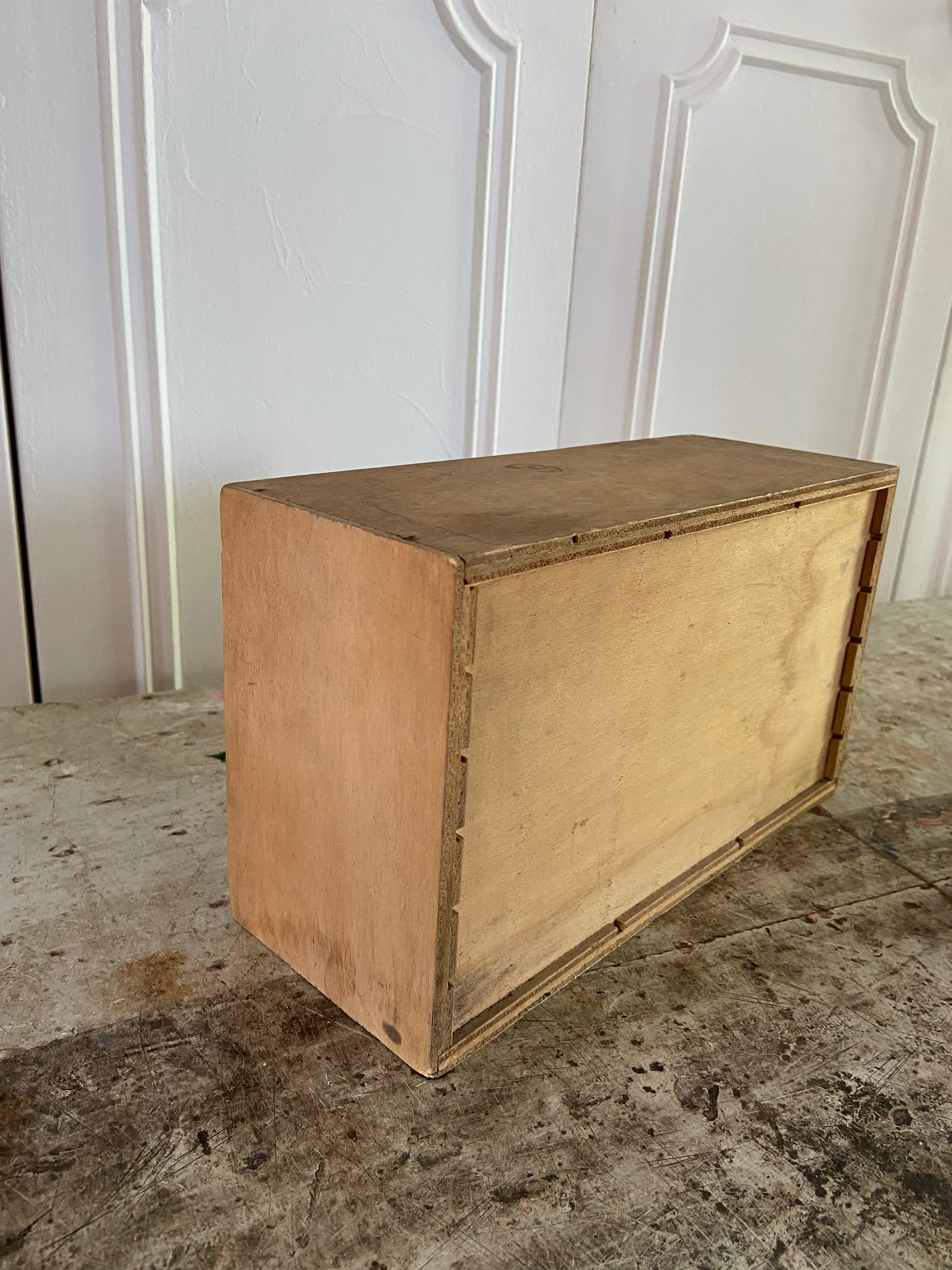 Petit meuble en bois