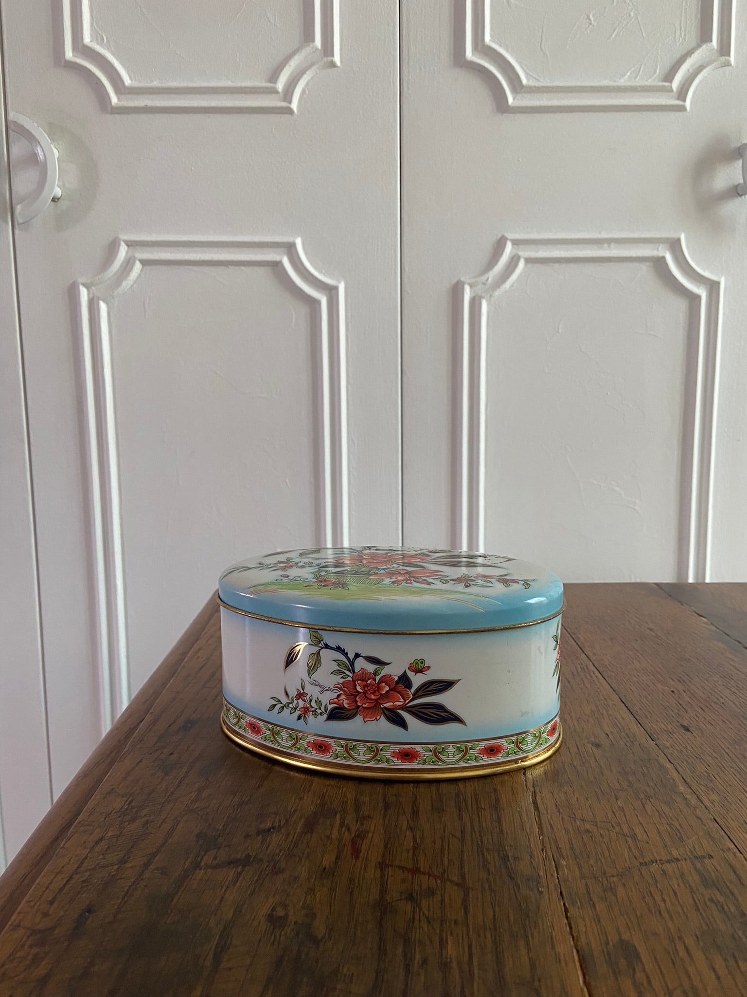 Lot de boites en métal