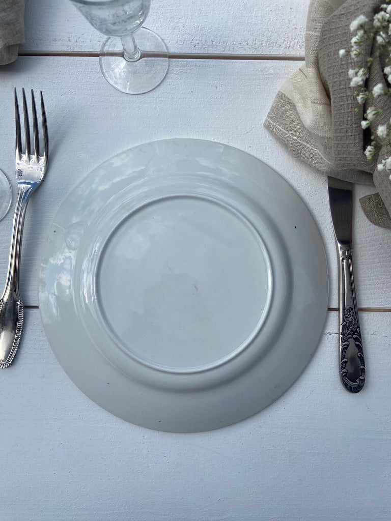 Assiettes demi porcelaine, blanc&doré