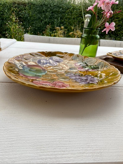 Plat rond Barbotine fruits