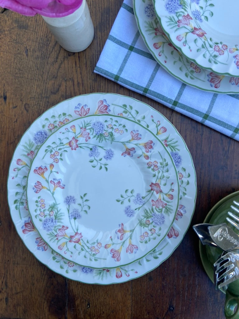 Assiettes anglaises fleuries #id29