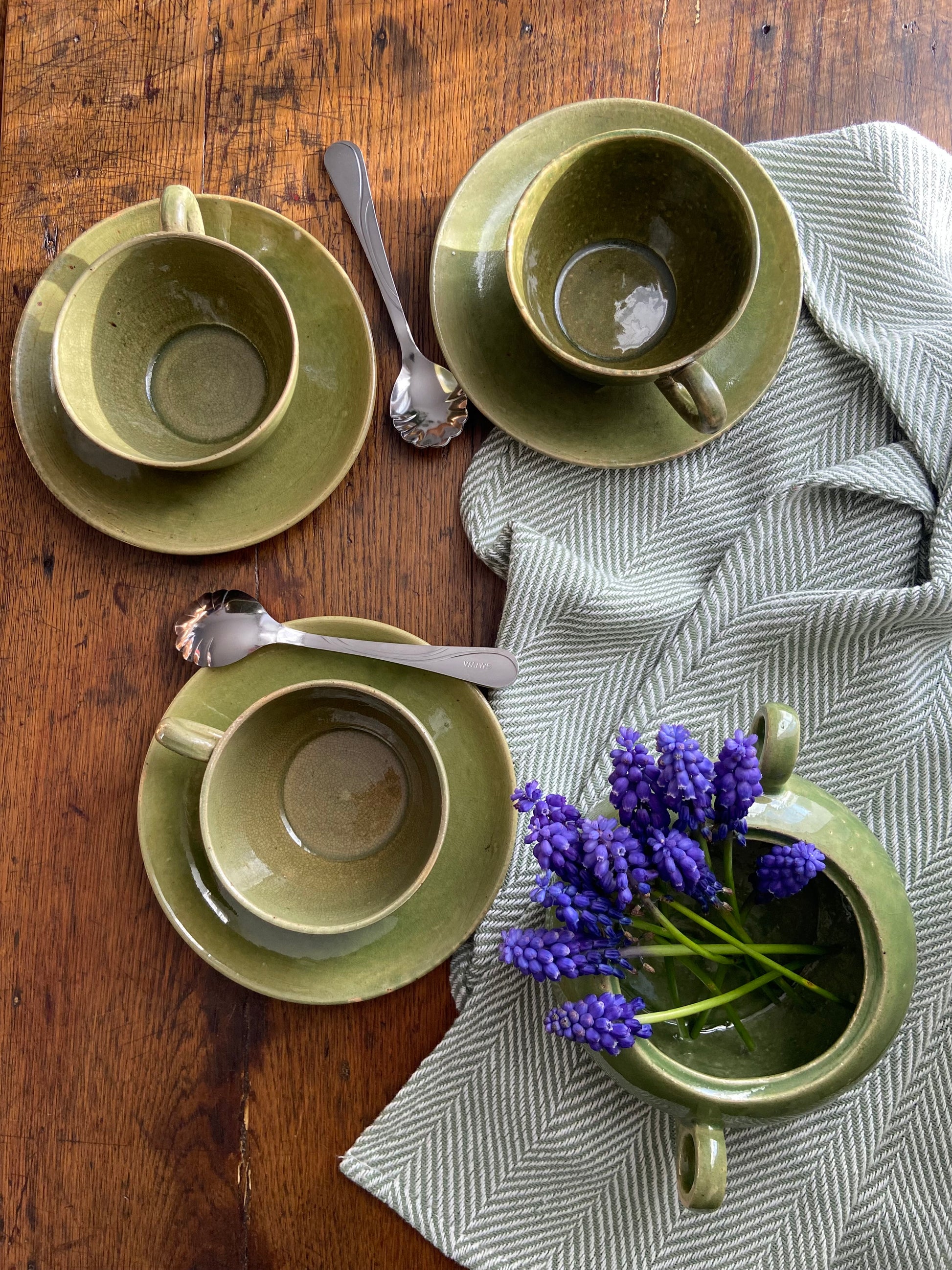 Tasse artisanale verte