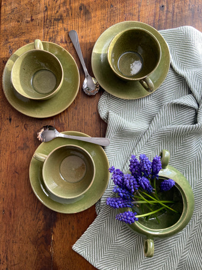 Tasse artisanale verte