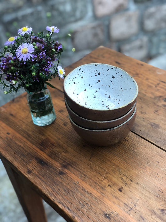 Bols - poterie mouchetée