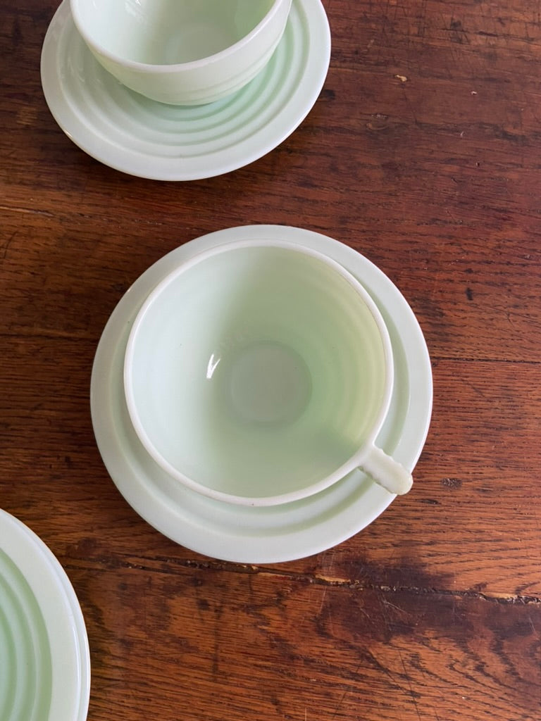 Tasses Art Déco Opaline #id47