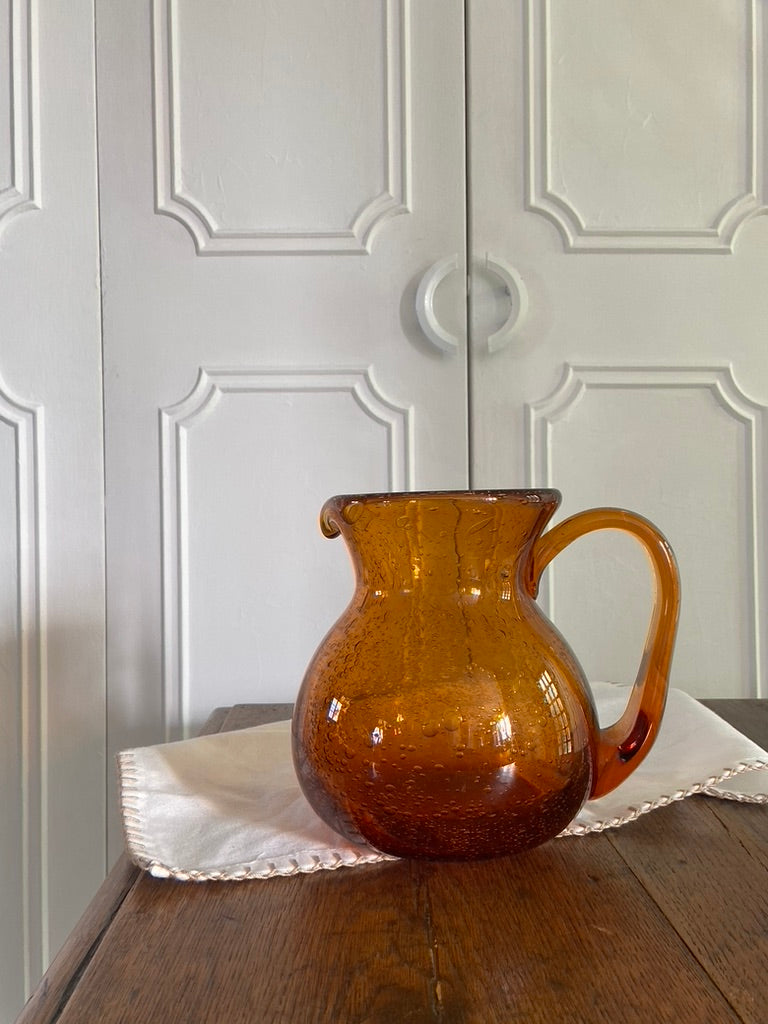 Carafe bullée ambrée