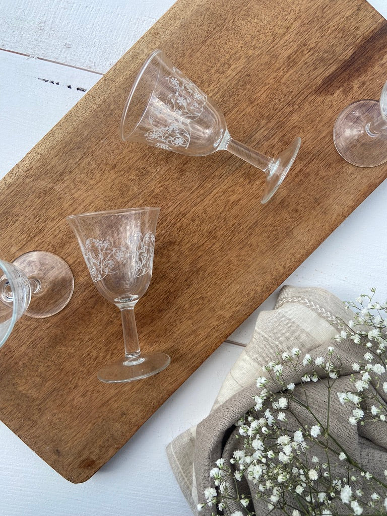 Verres à pied (arabesque)