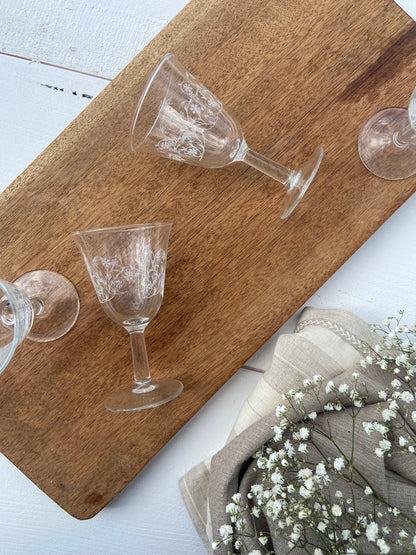 Verres à pied (arabesque)