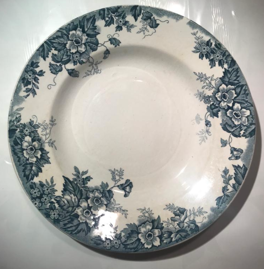 Assiettes creuses Terre de Fer