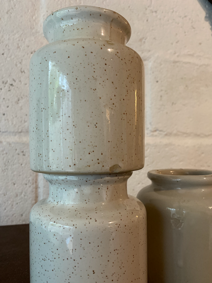 Pots en grès clair
