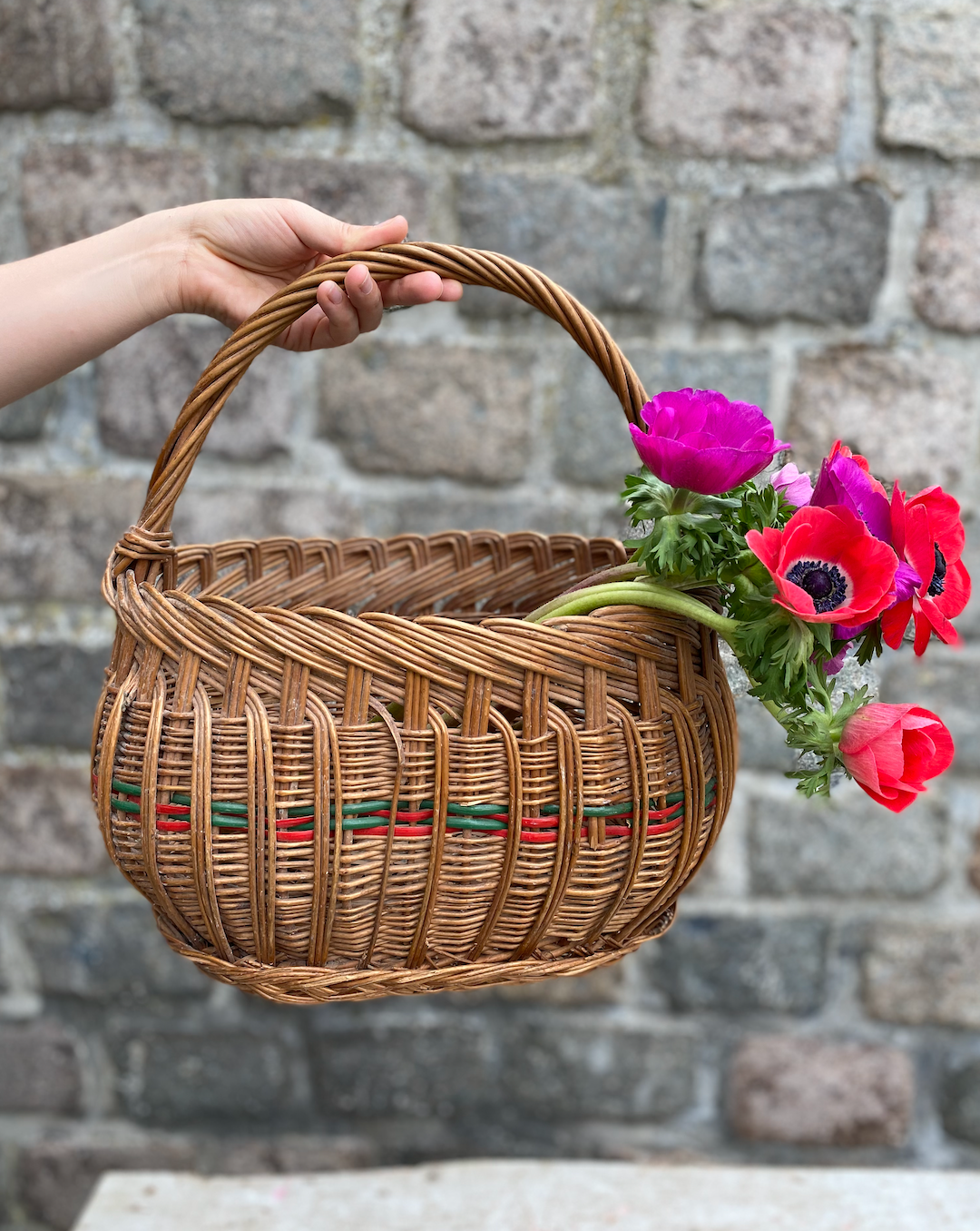 Ancien panier boule en osier