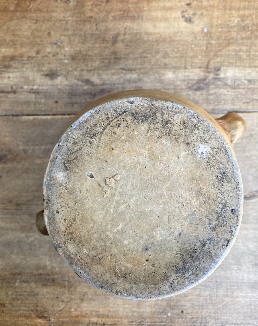 Pot en grès à oreilles