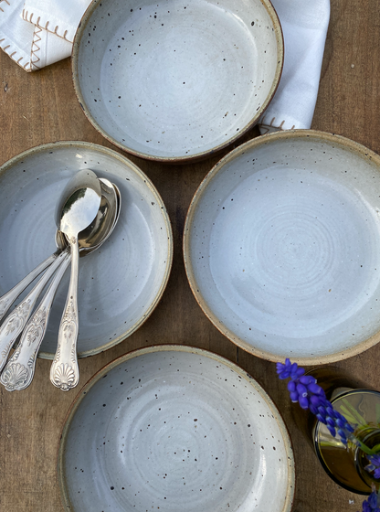 Assiettes céramique mouchetée