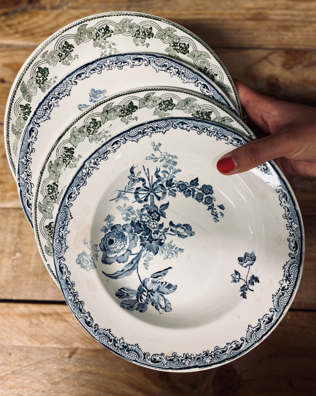 4 creuses dépareillées