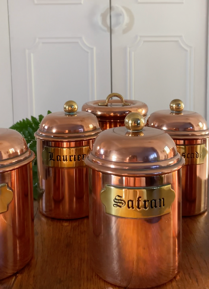 Anciens pots en cuivre