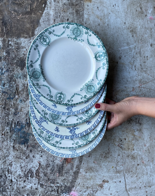 Assiettes dépareillées - Athènes Pierrefonds