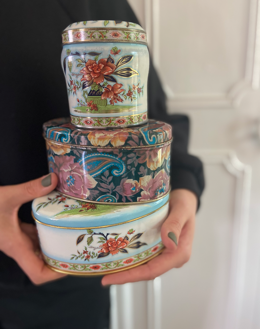 Lot de boites en métal