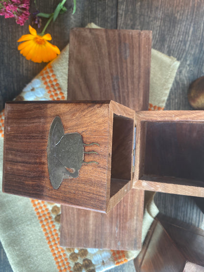 Trio de boîtes en bois