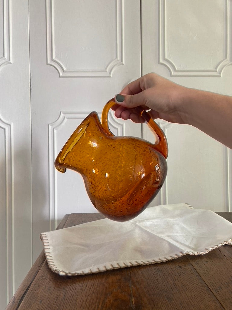 Carafe bullée ambrée