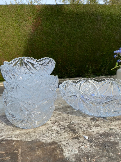 Service à dessert en verre ciselé