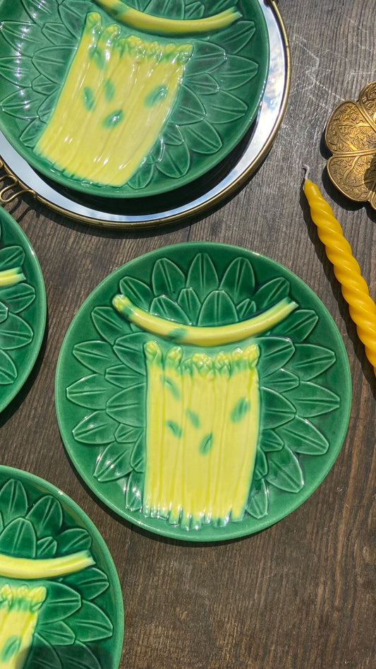 Assiettes à asperges #id30