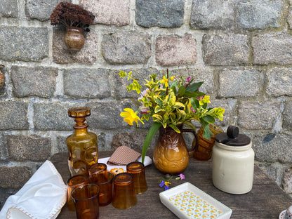 Carafe verte et verres Nestlé