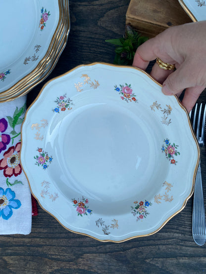 Assiettes aux fleurs L’Amandinoise