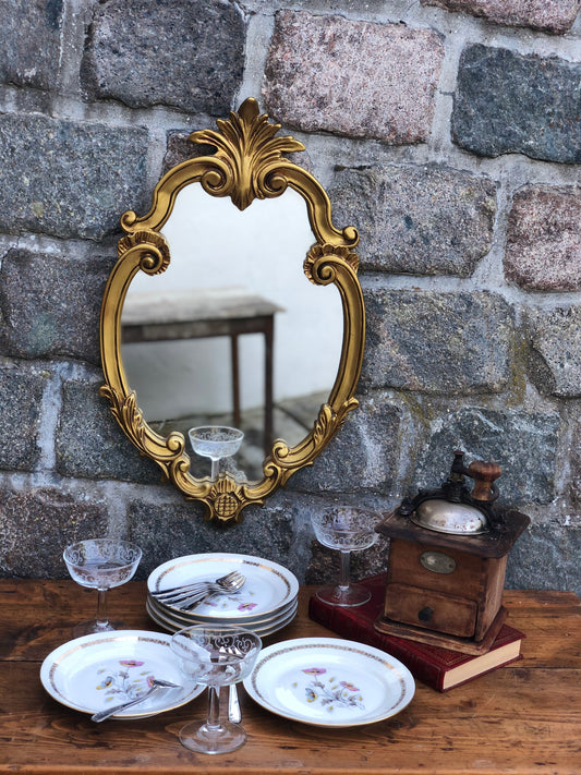 Ancien miroir doré travaillé