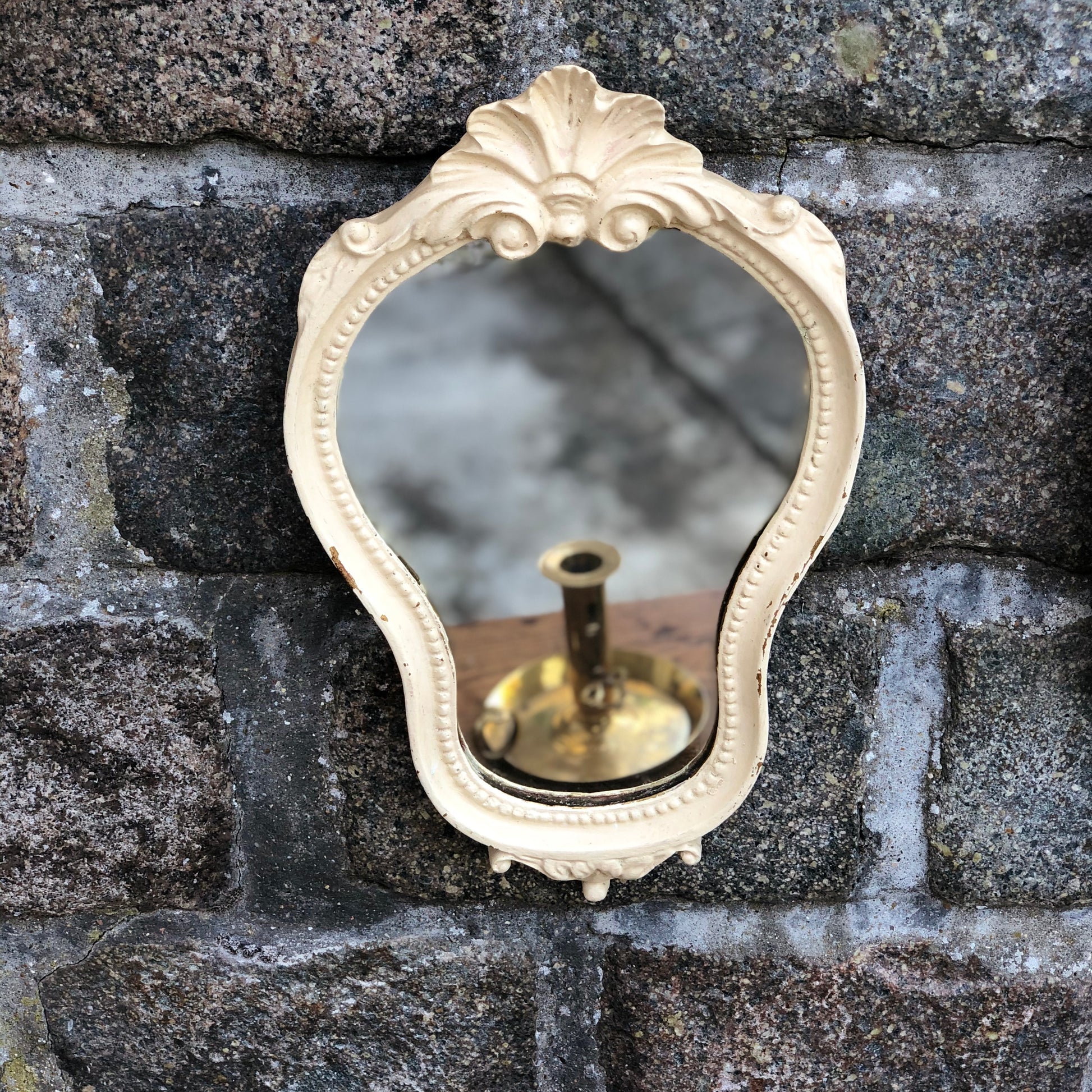Petit Miroir peint