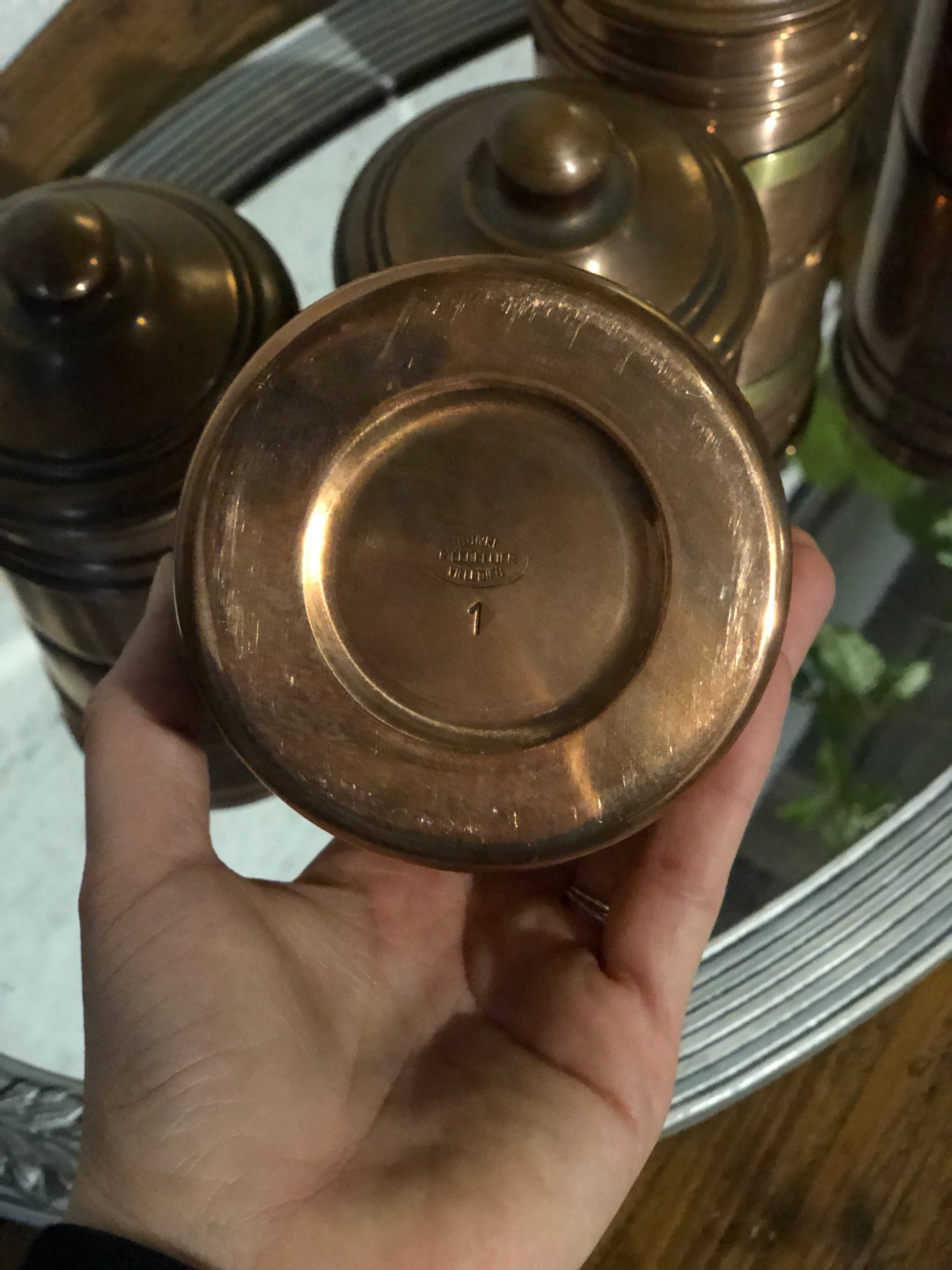 Suite de pots en cuivre